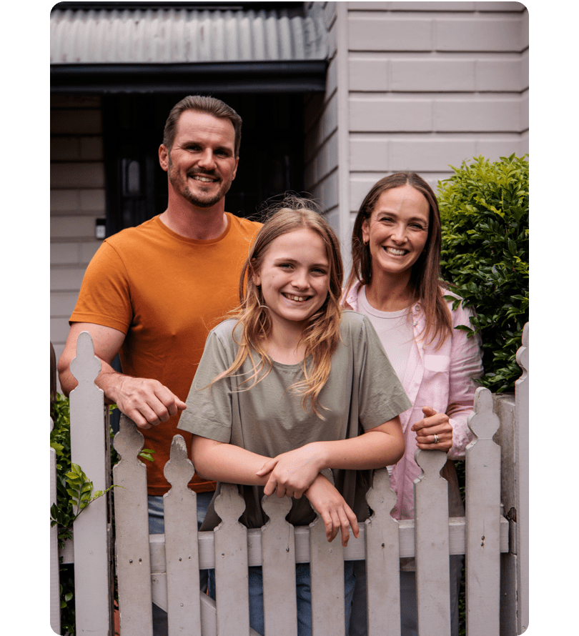 zelora_Lg_lifestyle_2-min